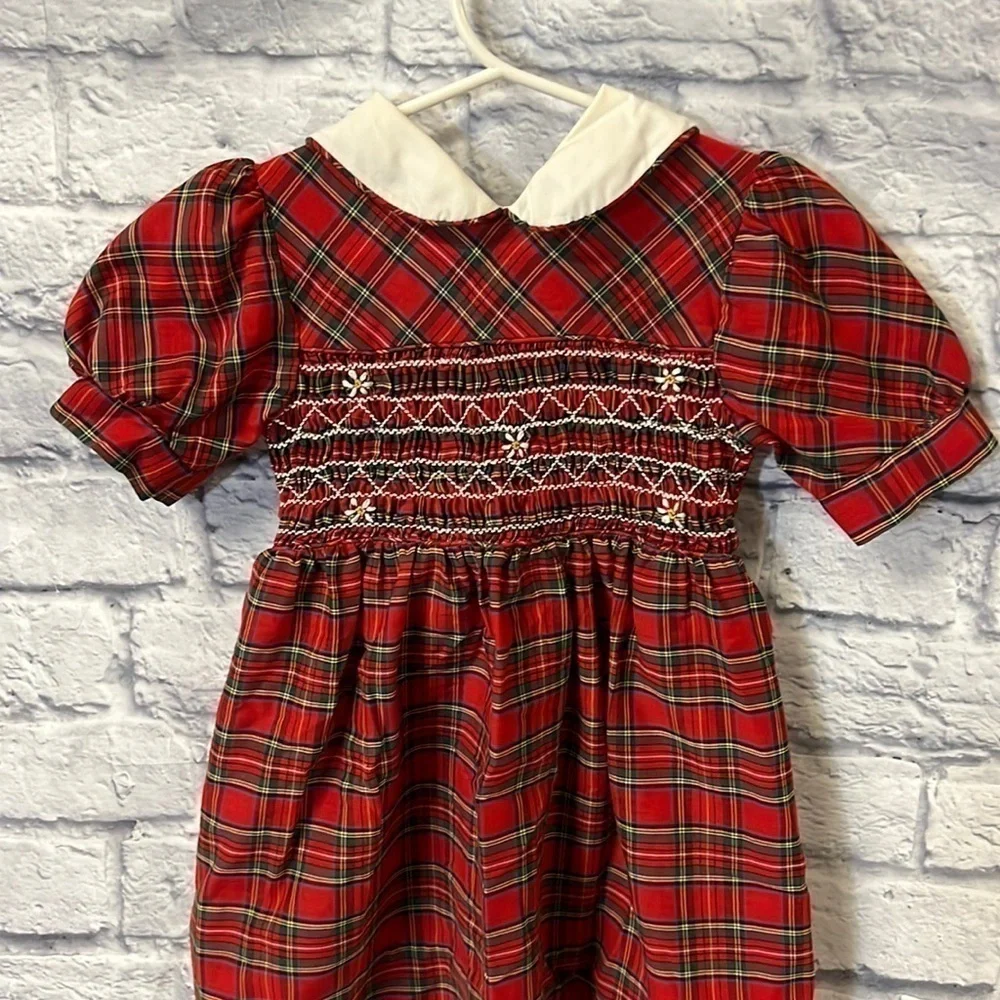 Vintage Winnie the Pooh plaid embroidered dress size 4
